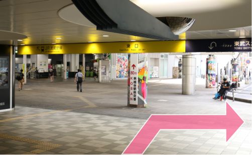 新越谷駅のローターリー前