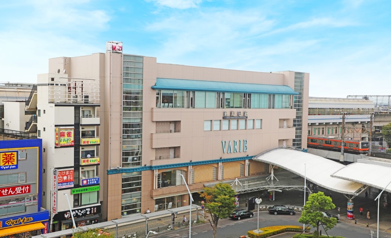 新越谷駅の外観