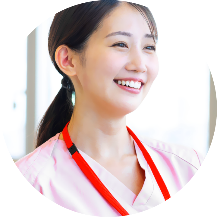 笑顔の女医